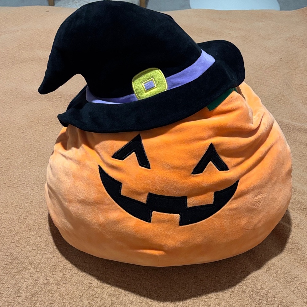 Squishmallows Pumpkin witch plush